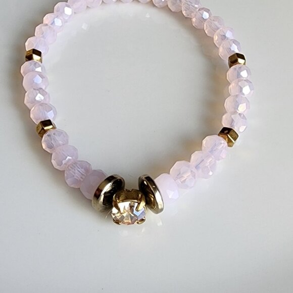 Chic Gold and Pink Beaded Bracelet - Picture 3 of 5